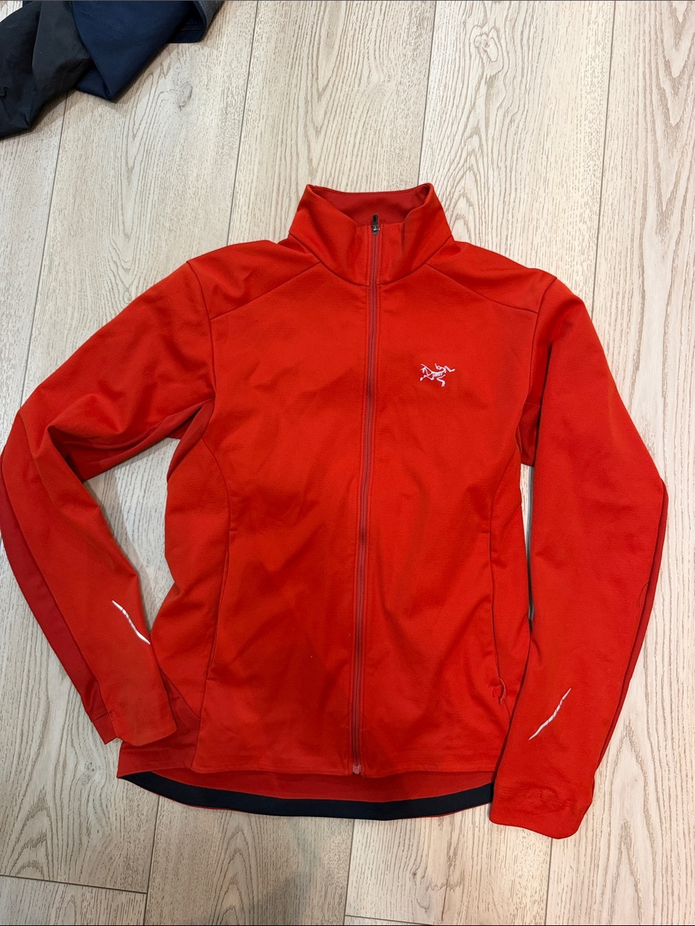 Arc'teryx Men’s Trino Red Full-Zip Softshell Jacket Medium